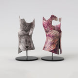 Motif <span data-wg-notranslate>Timber Pink</span> placé, adaptable aux dimensions exactes de votre prothèse tibiale, prothèse fémorale, prothèse bras et manchon, ou votre orthèse, corset, corset siège, cruro-pédieuse, releveur, prepreg.