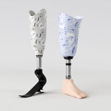 Motif créatif <span data-wg-notranslate>Cat And Bird Bleue</span> réalisé par nos soins spécialement pour customiser et sublimer votre prothèse tibiale, prothèse fémorale, prothèse bras, manchon, ou votre orthèse, corset, corset siège, cruro-pédieuse, releveur, prepreg.