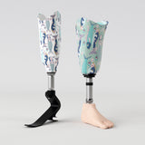 Motif créatif <span data-wg-notranslate>La Femme Sirene</span> réalisé par nos soins spécialement pour customiser et sublimer votre prothèse tibiale, prothèse fémorale, prothèse bras, manchon, ou votre orthèse, corset, corset siège, cruro-pédieuse, releveur, prepreg.
