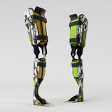 Motif <span data-wg-notranslate>Asteroik Yellow</span> placé, adaptable aux dimensions exactes de votre prothèse tibiale, prothèse fémorale, prothèse bras et manchon, ou votre orthèse, corset, corset siège, cruro-pédieuse, releveur, prepreg.